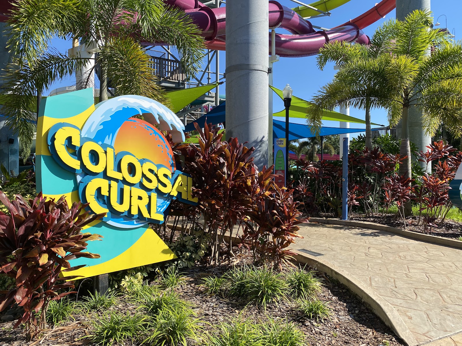 Colossal Curl — Oficiais