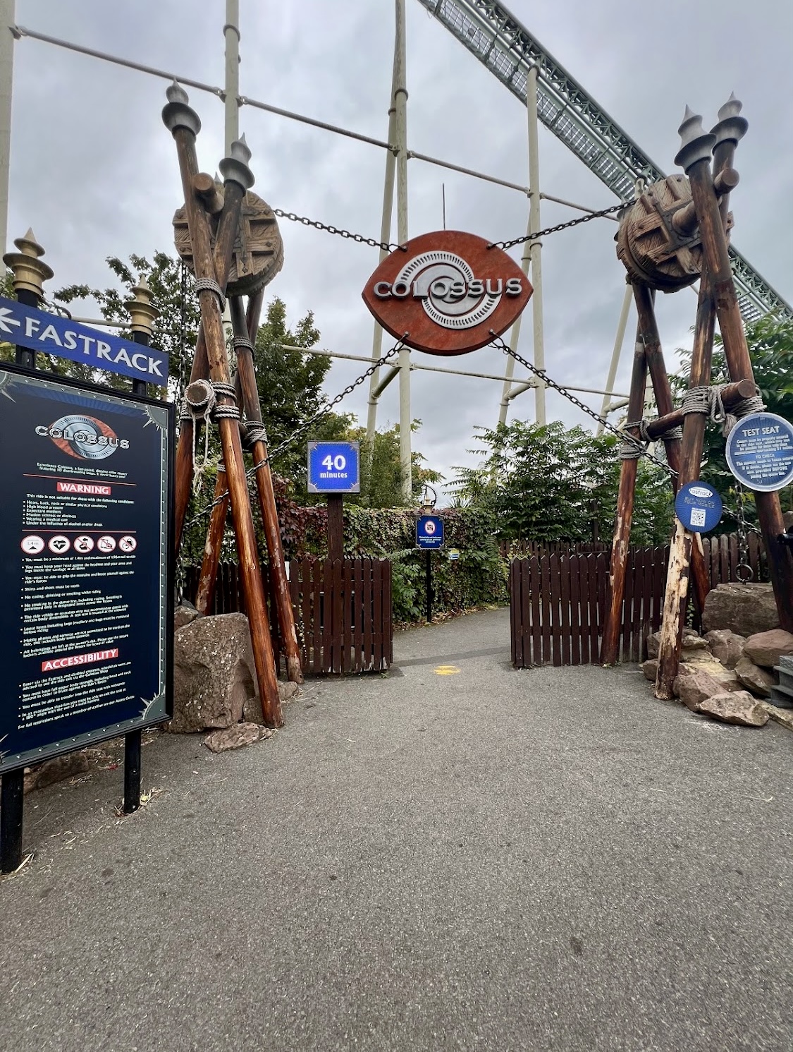 Colossus — Oficiais