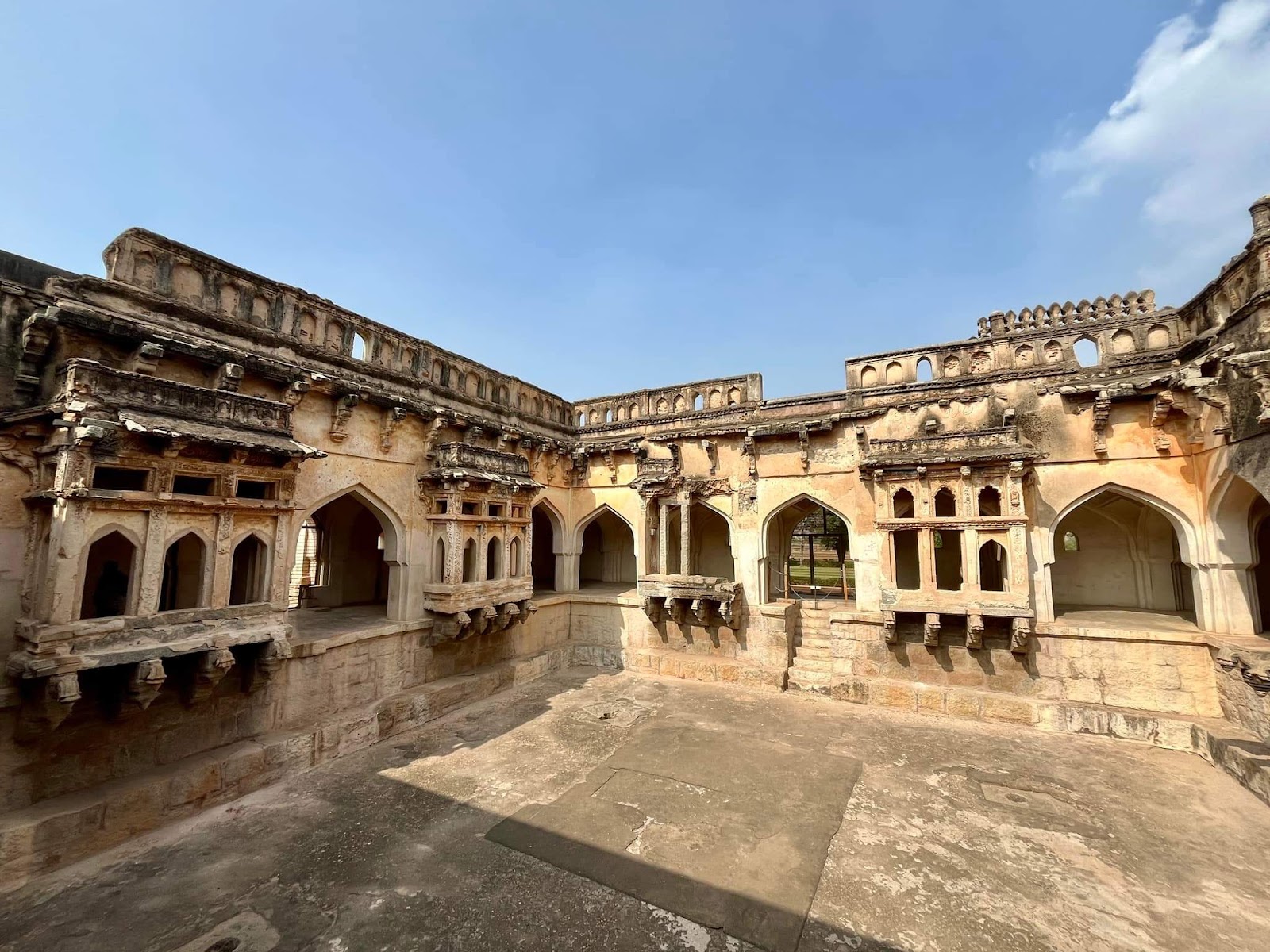 Conjunto Monumental de Hampi — Oficiais