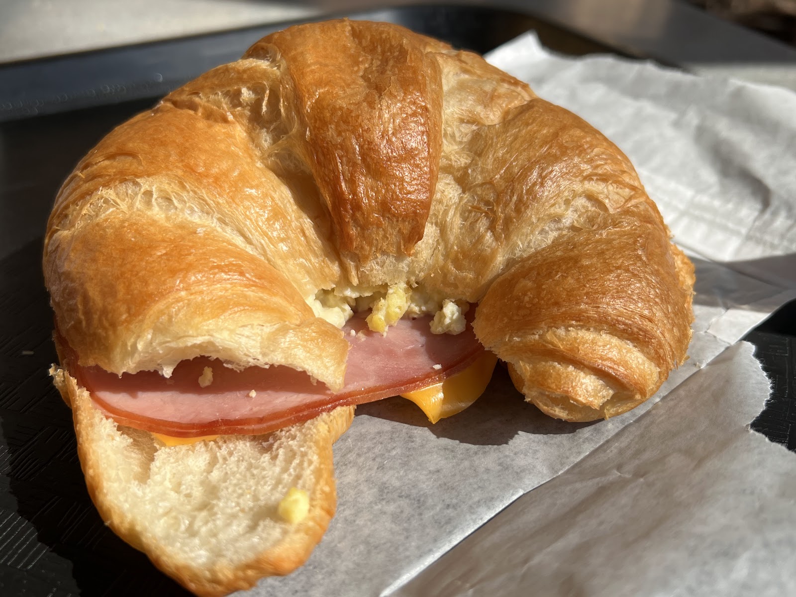 Croissant Moon Bakery — Oficiais