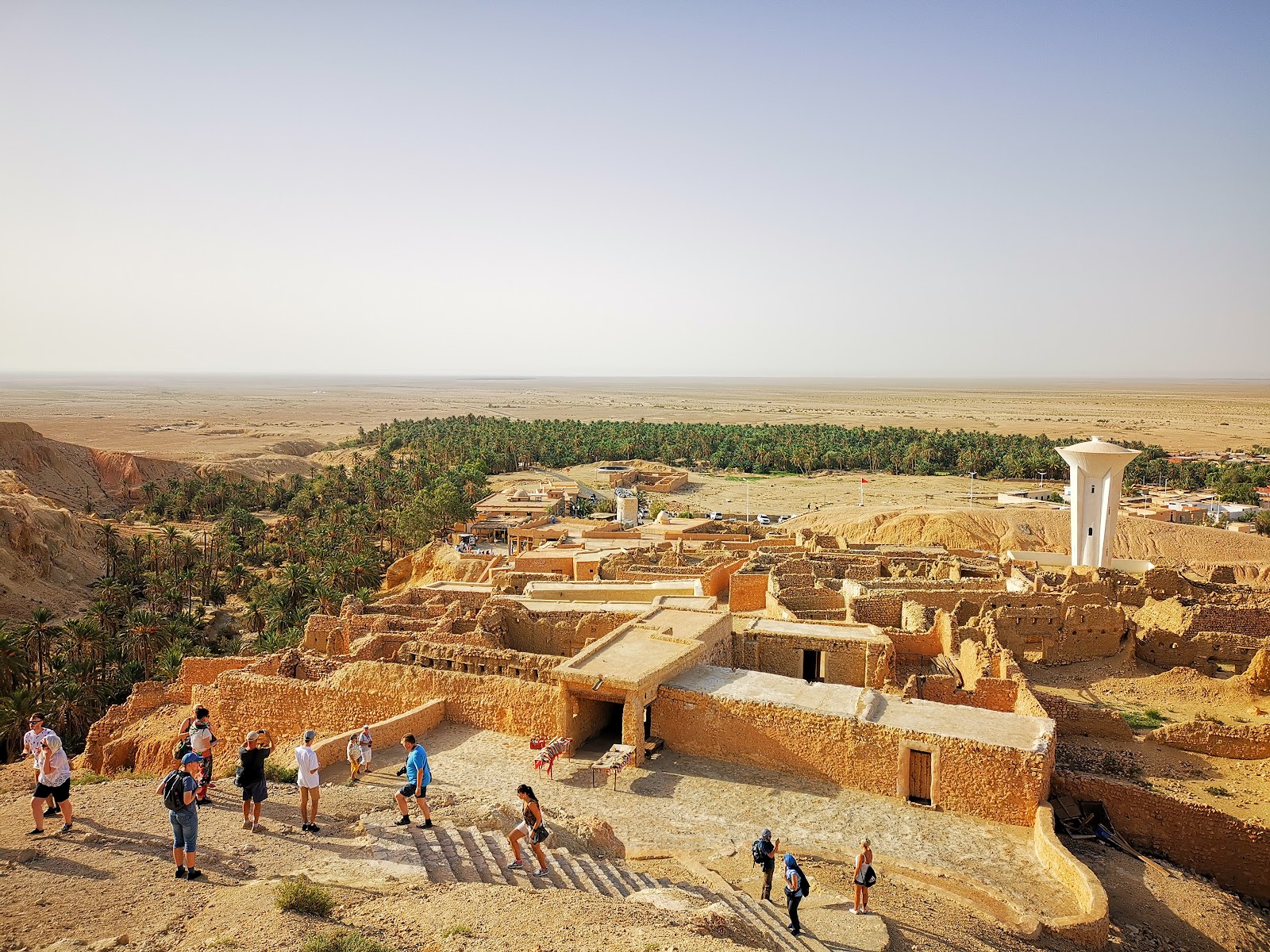 DESERT OASE — Oficiais