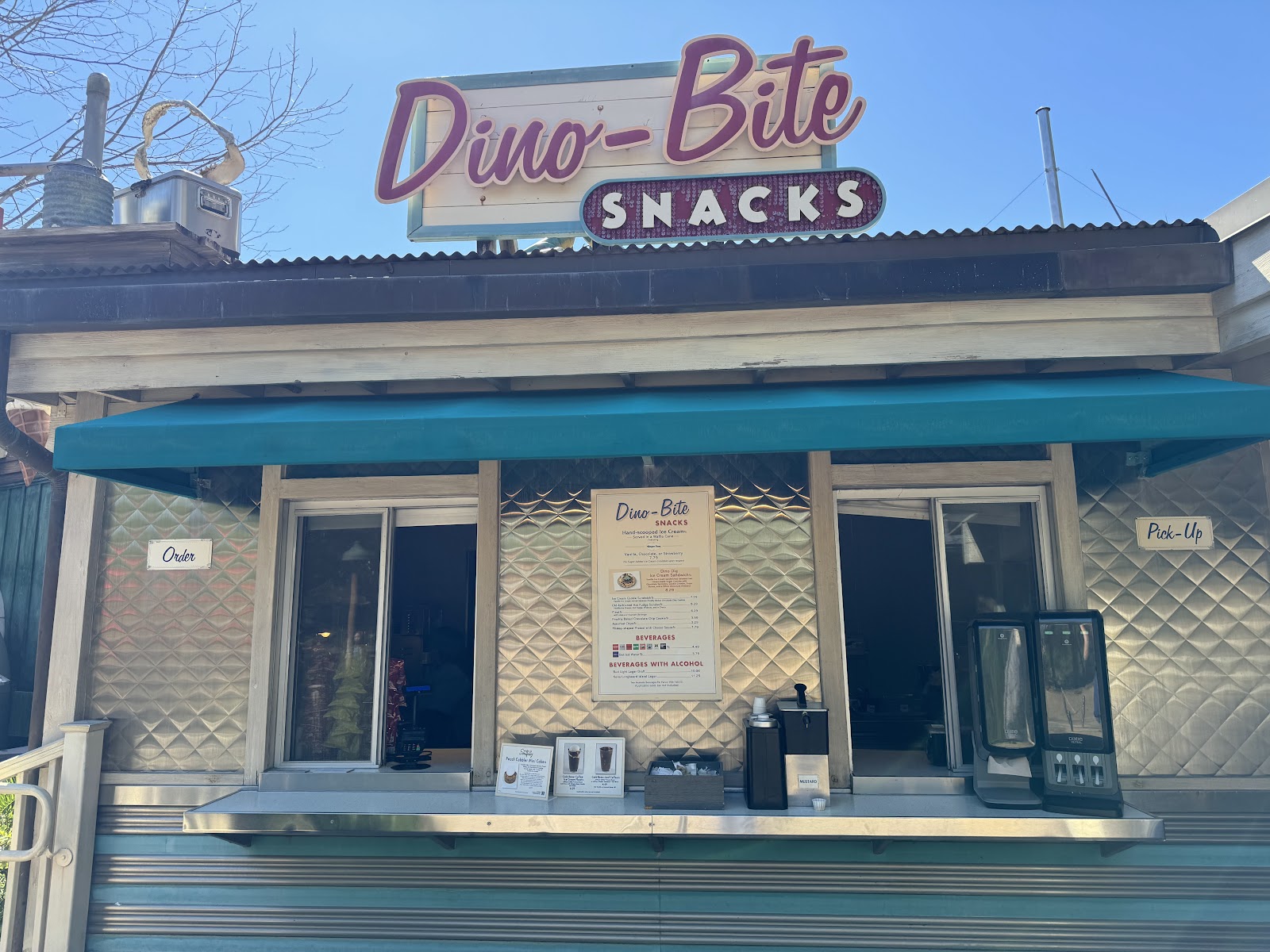 Dino-Bite Snacks — Oficiais