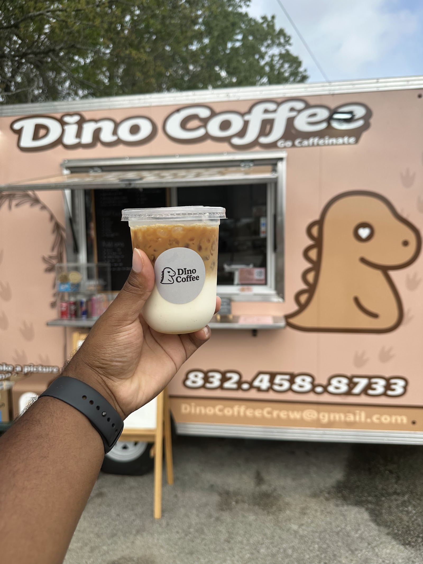 Dino Coffee Station — Oficiais