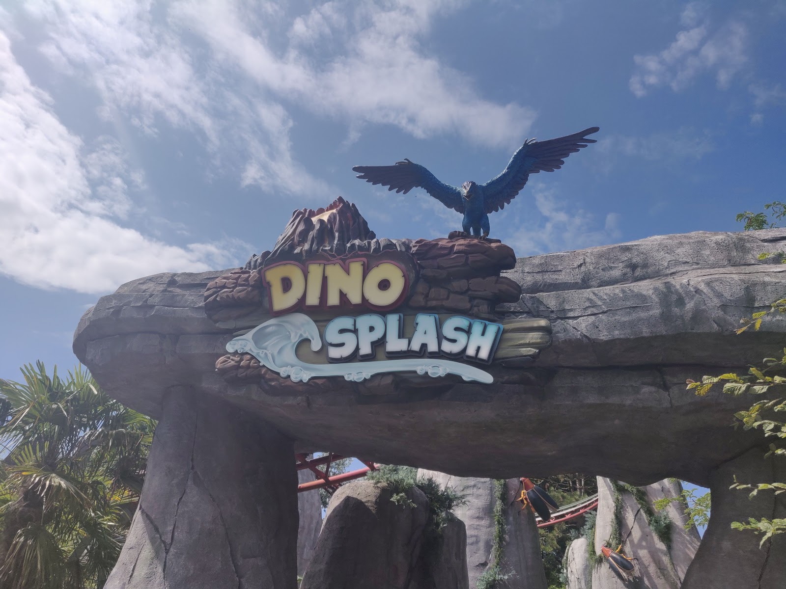 Dino Splash — Oficiais