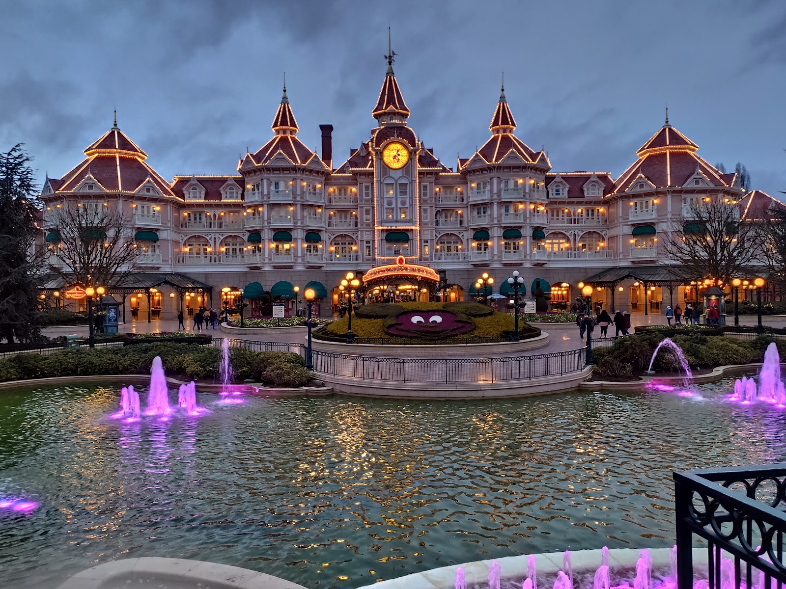 Disneyland Paris — Oficiais