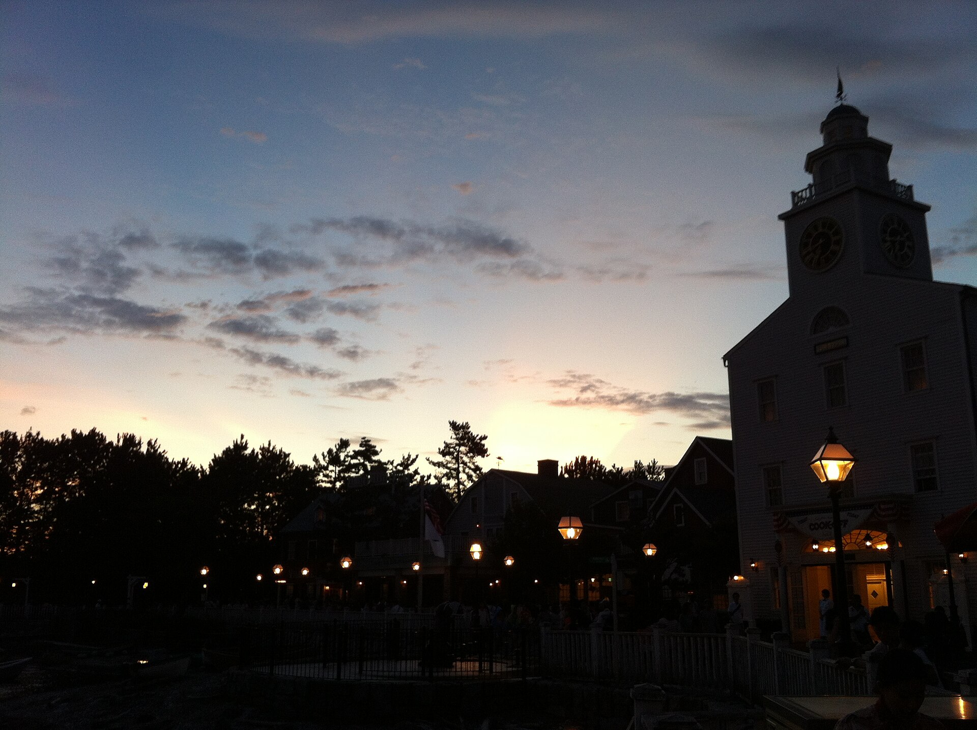 DisneySea Transit Steamer Line (American Waterfront)