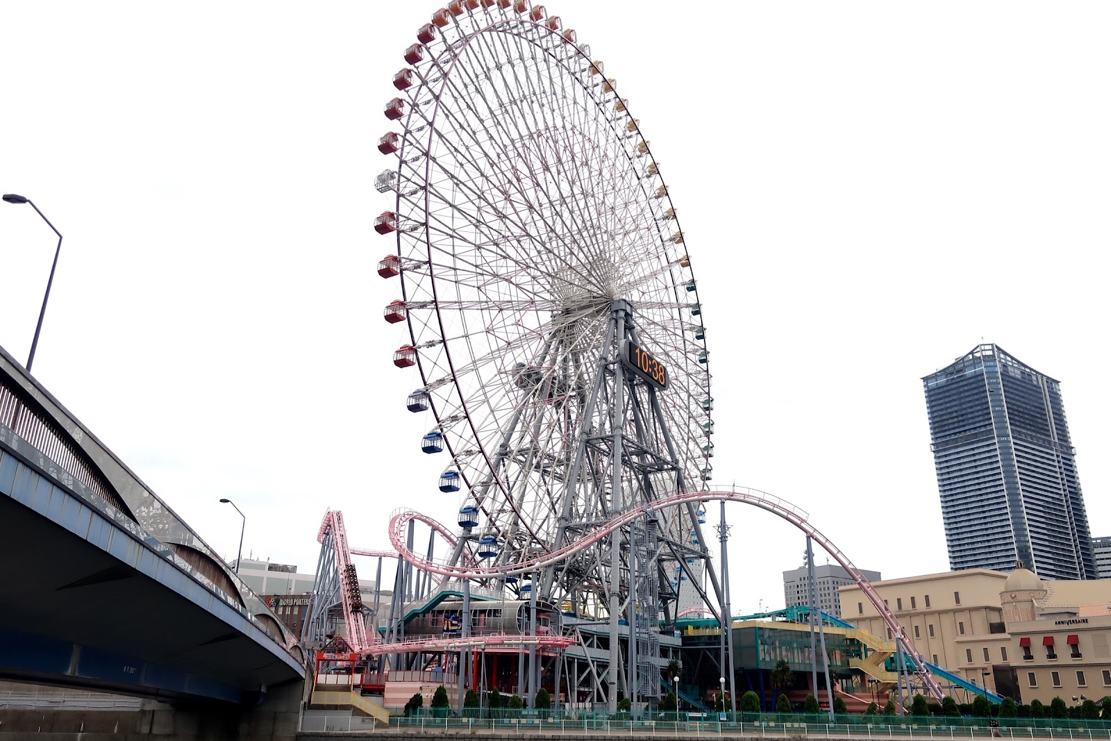 Diving Coaster: Vanish! — Oficiais