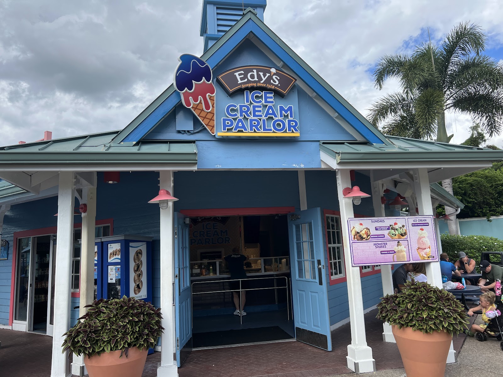 Edy's Ice Cream Parlor
