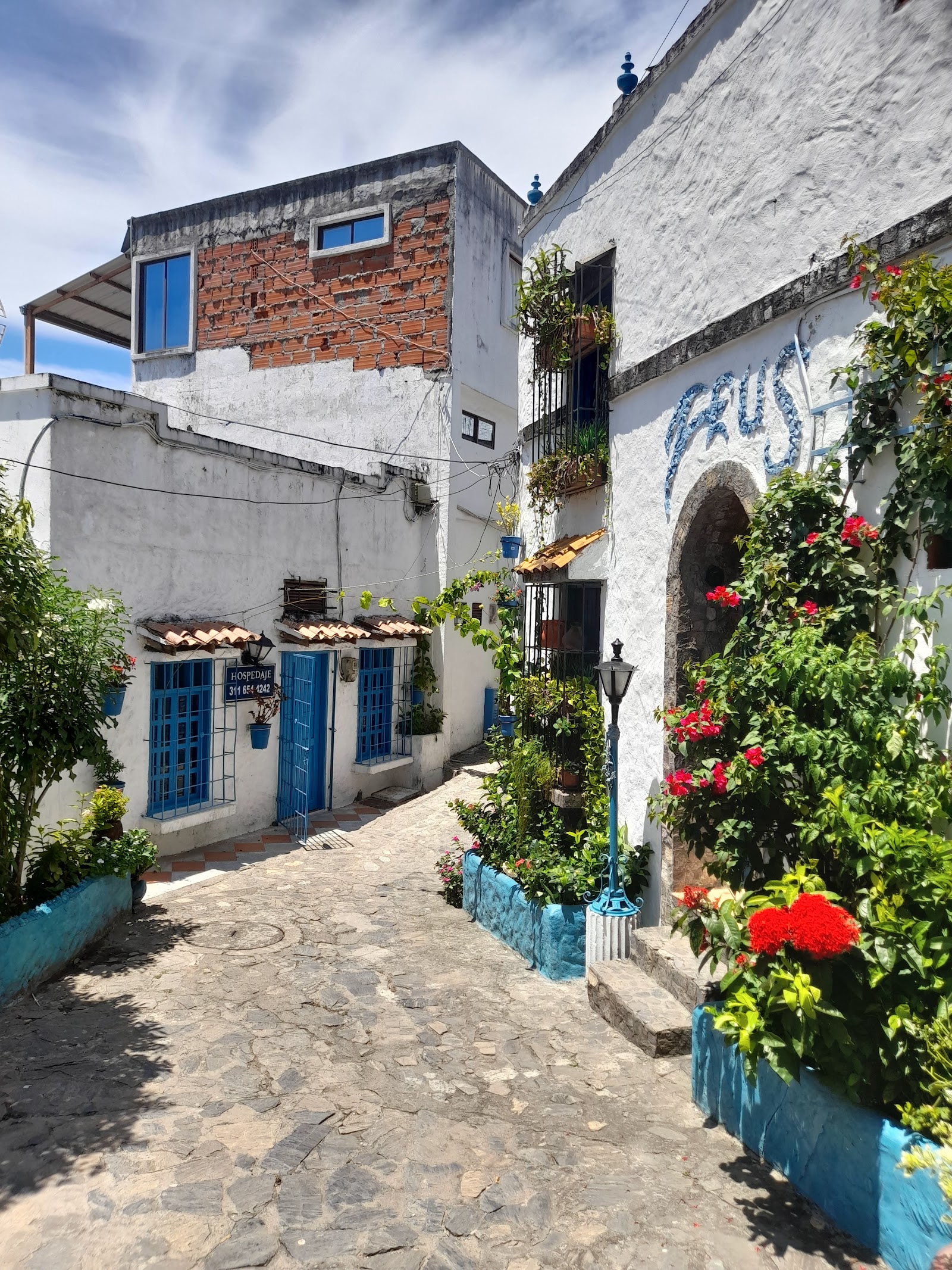 El Santorini Colombiano — Oficiais