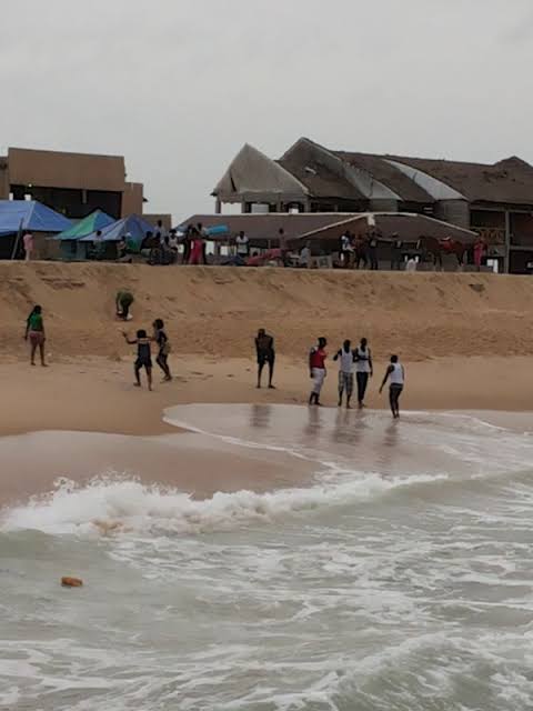 Elegushi Royal Beach Lekki Phase I Lagos — Oficiais