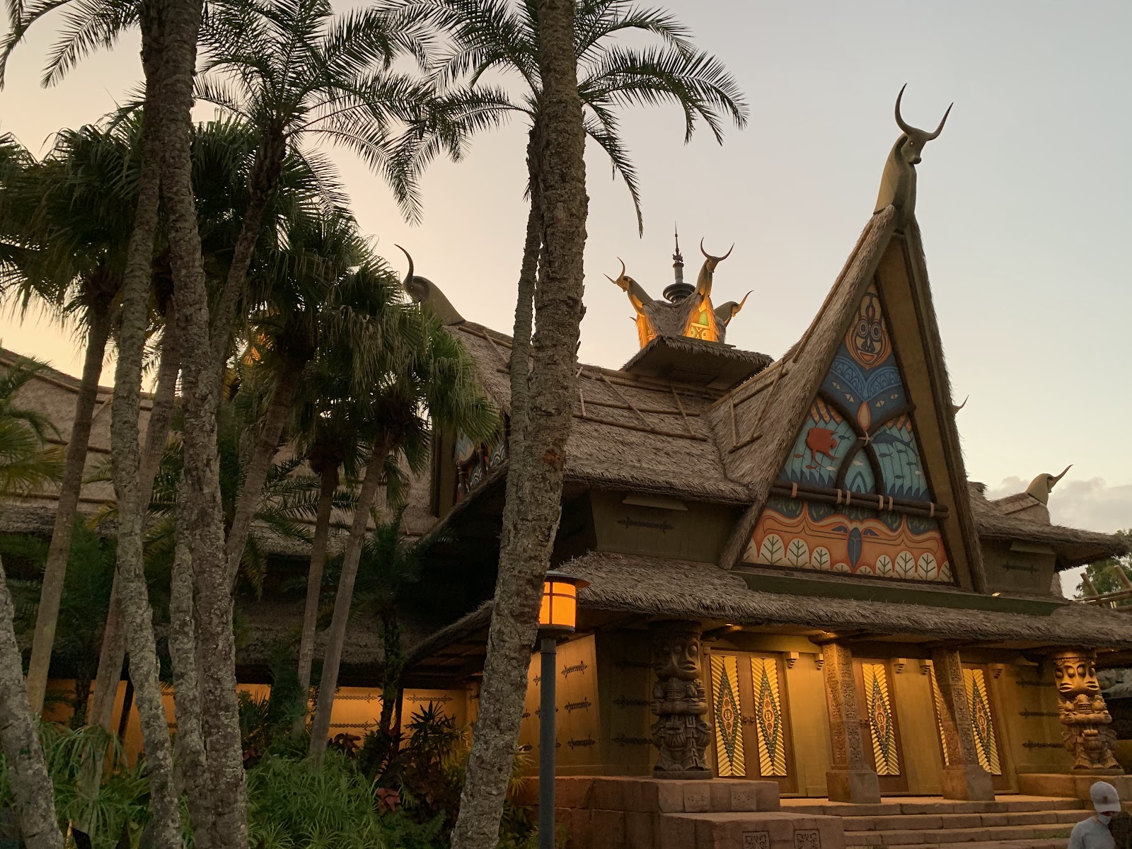 Enchanted Tiki Room — Oficiais