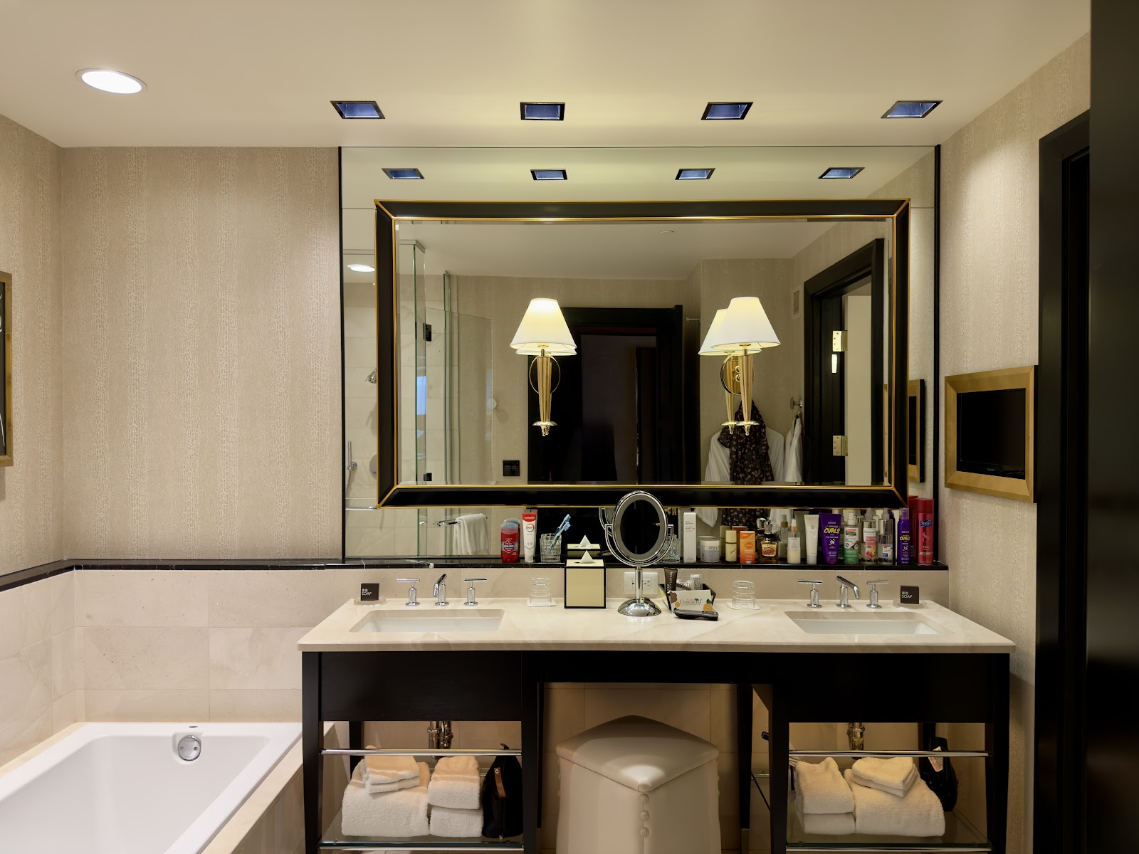 Encore Las Vegas — Oficiais