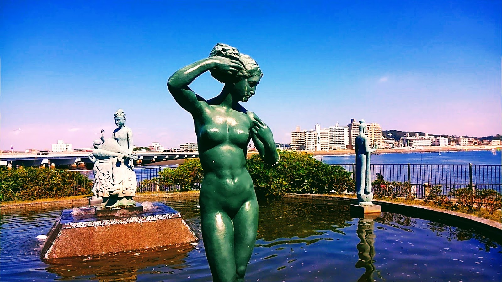 Enoshima — Oficiais