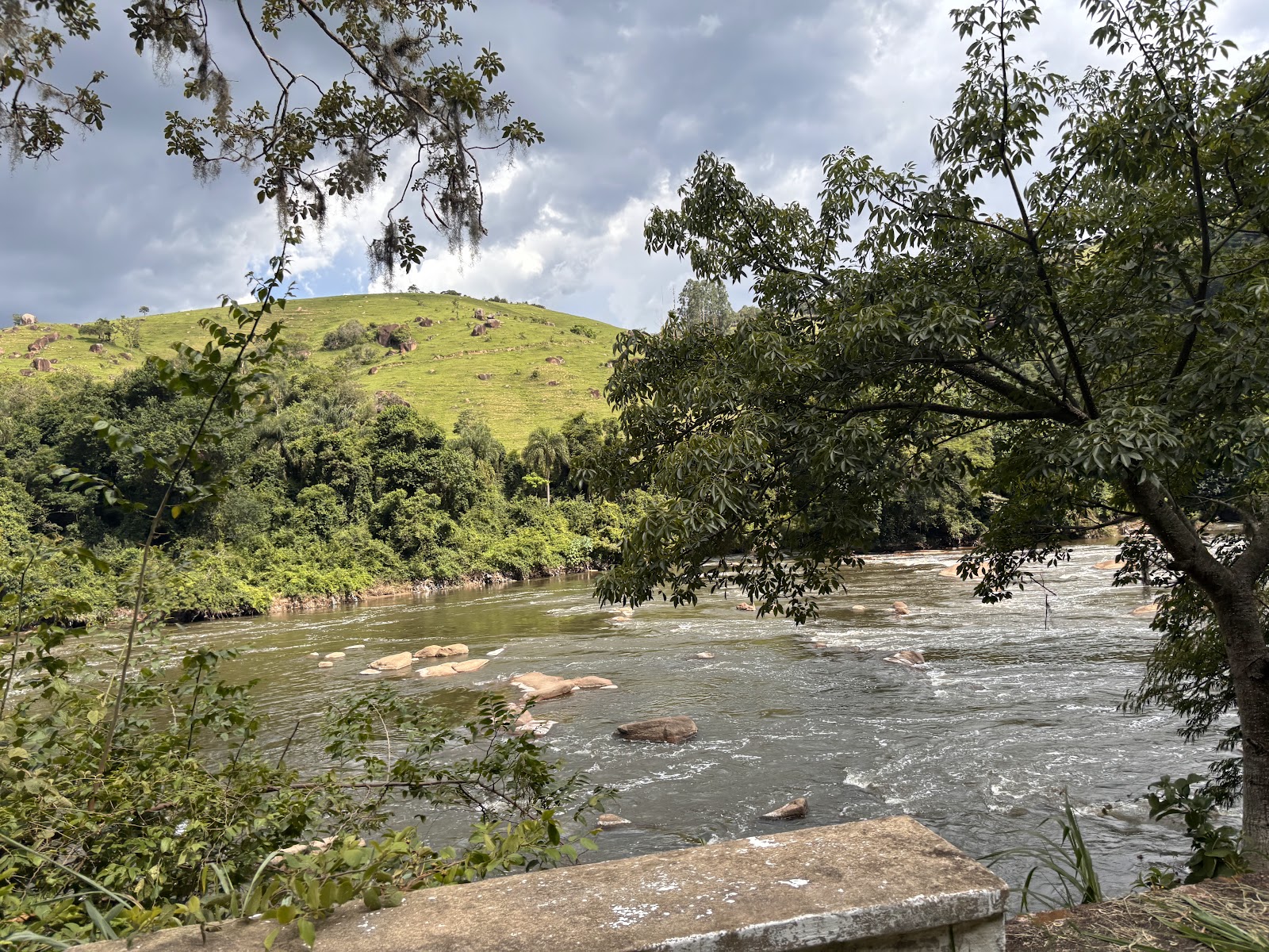 Estrada Parque Itu — Oficiais