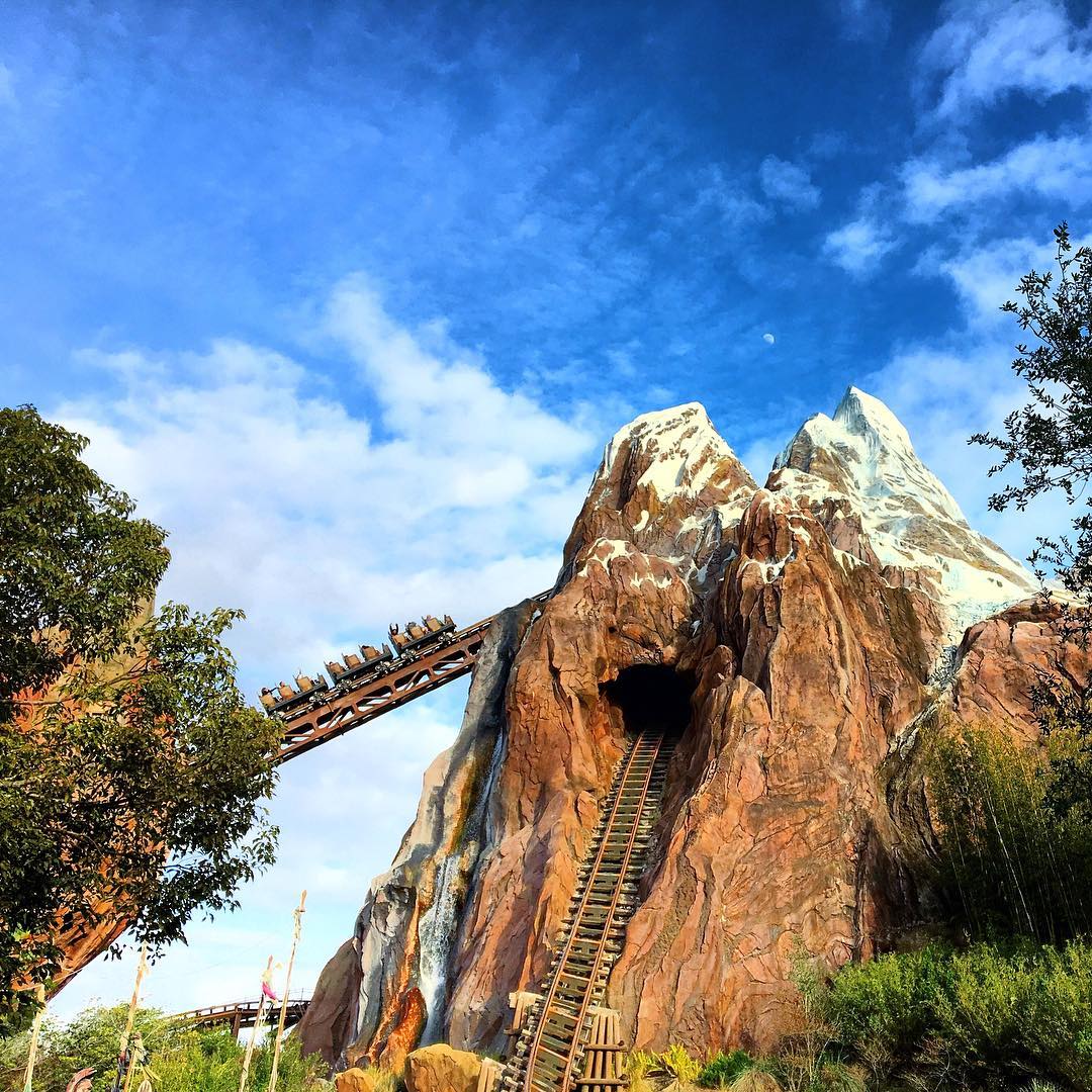 Expedition Everest – Legend of the Forbidden Mountain — Oficiais