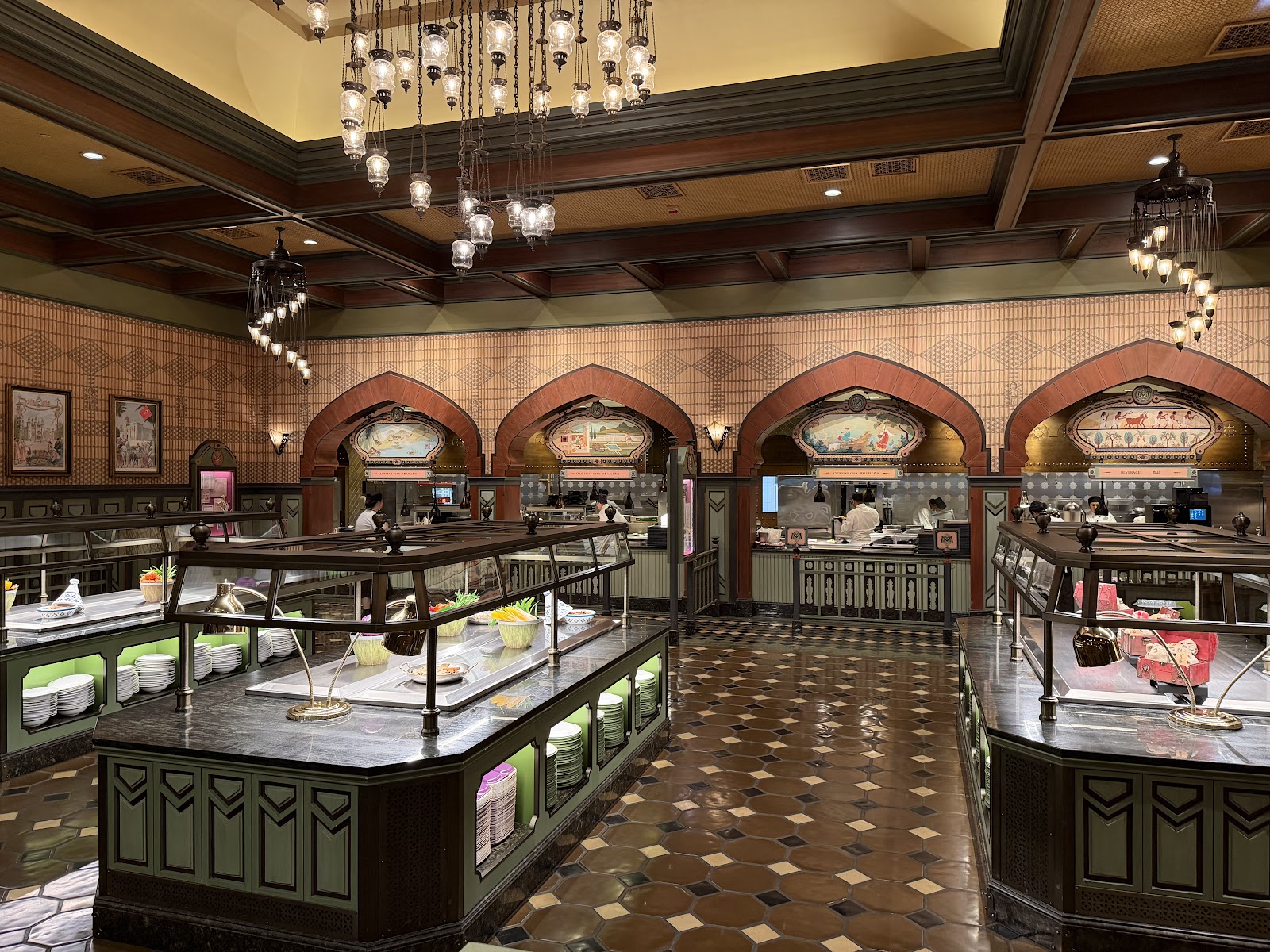 Explorer's Club Restaurant