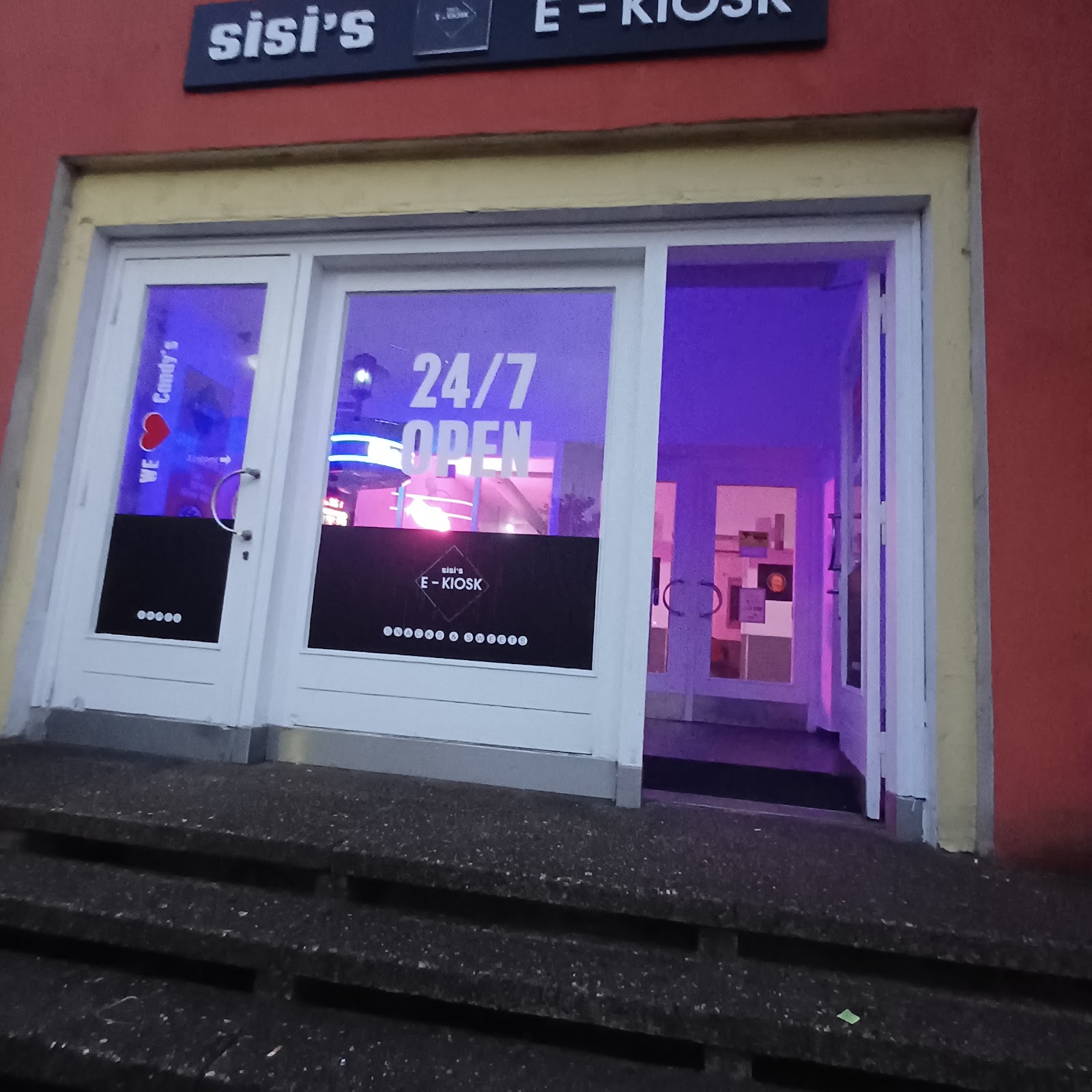 EXPLORIA KIOSK