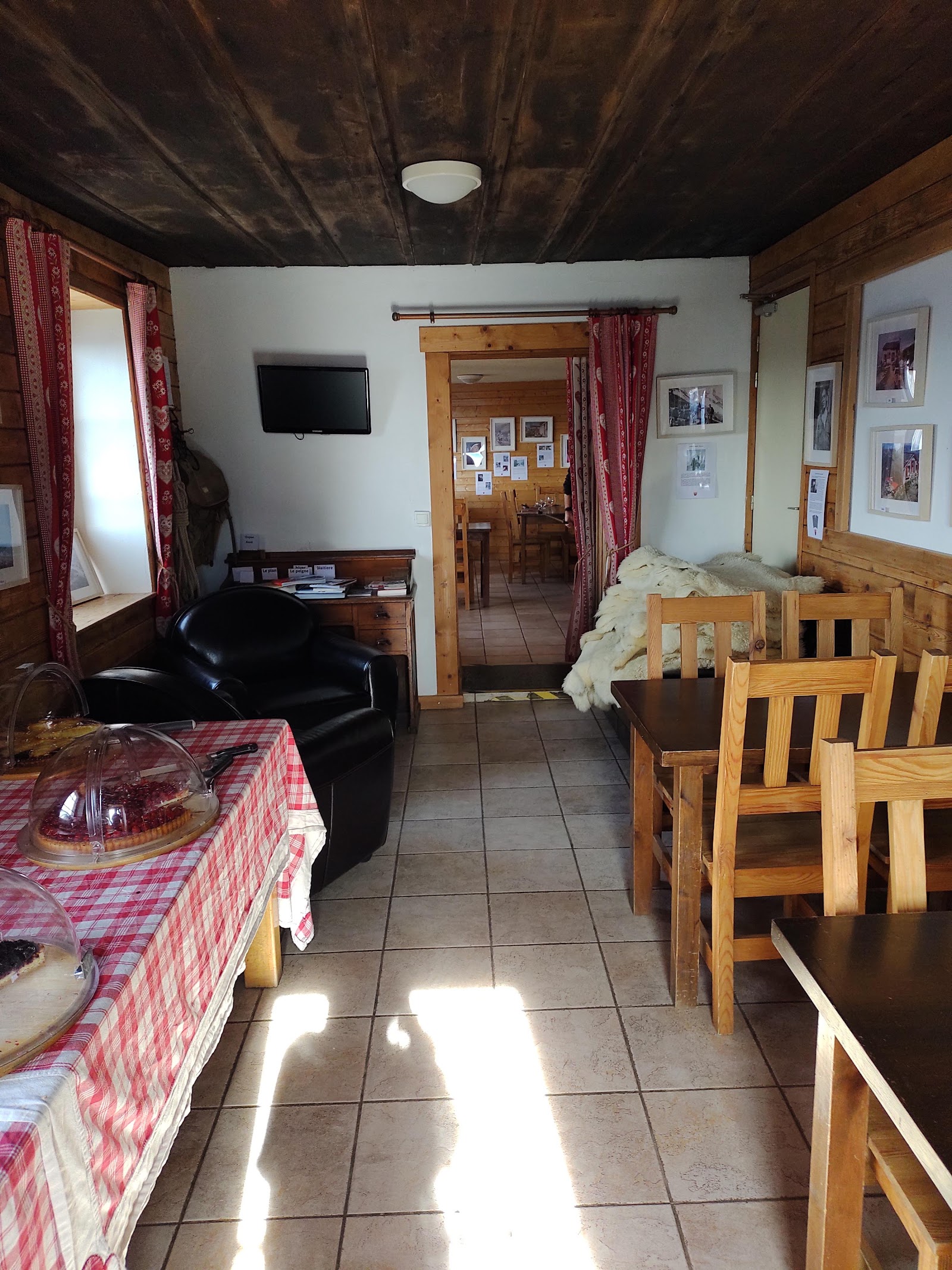 Face Nord de l'Aiguille Croux — Oficiais