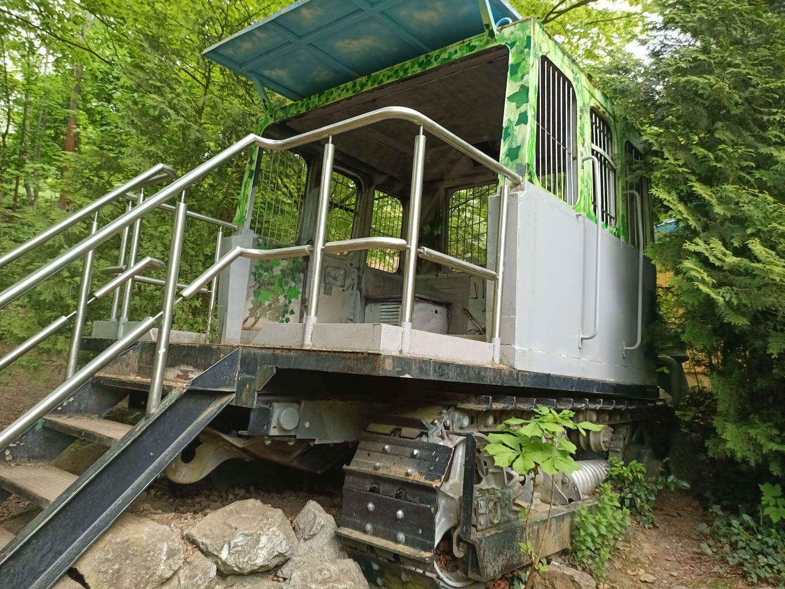 Feengrotten Spielplatz — Oficiais
