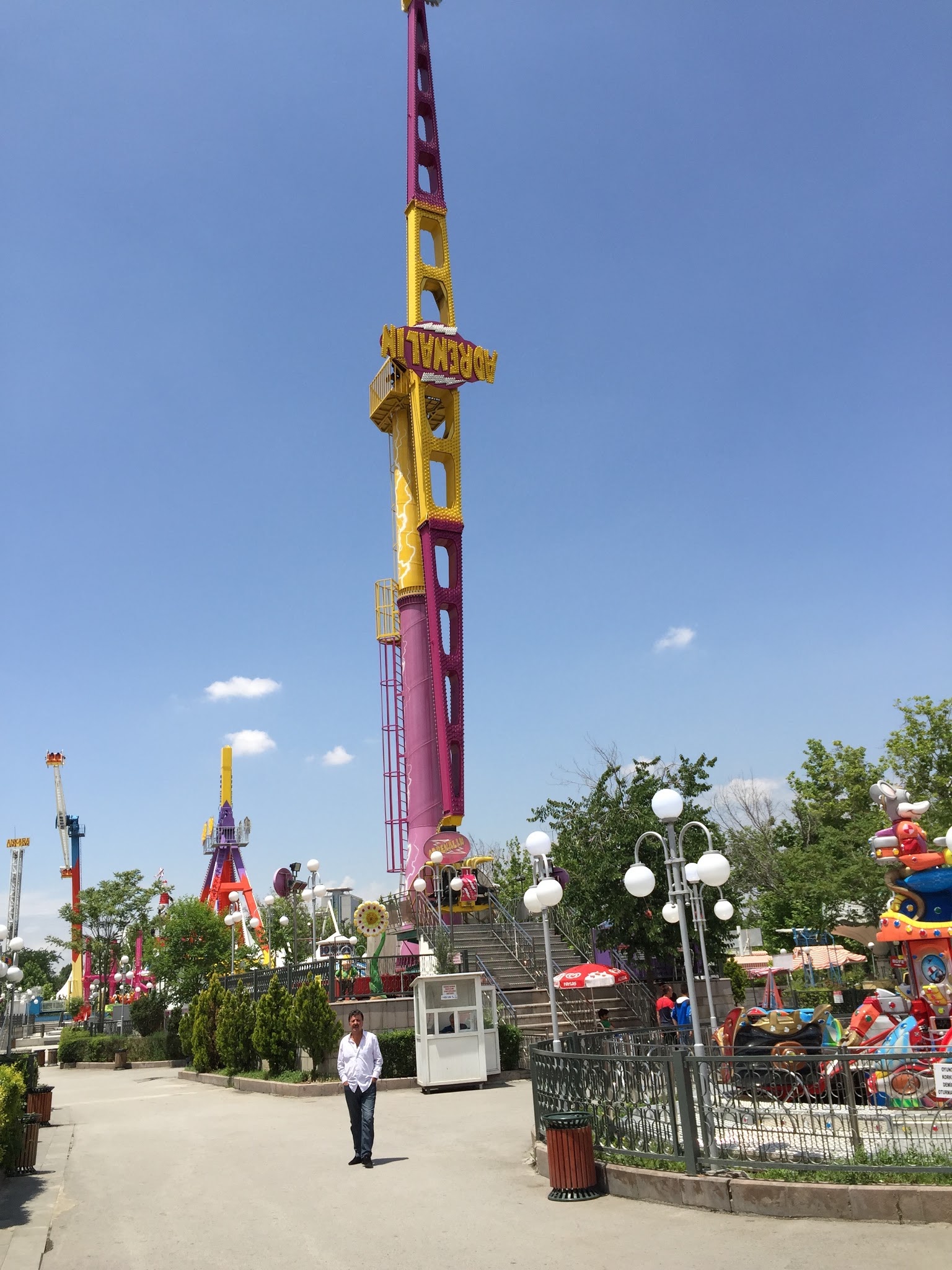 Ferris Wheel — Oficiais