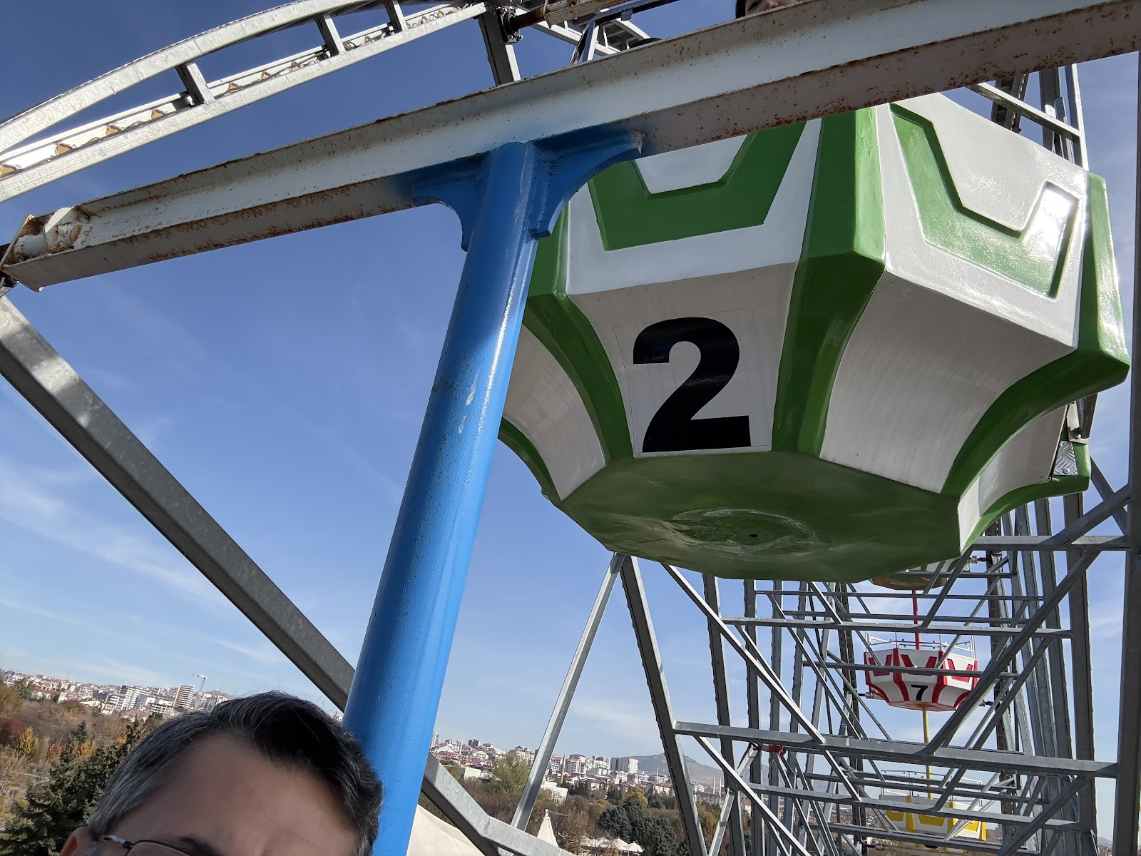 Flying Chairs — Oficiais