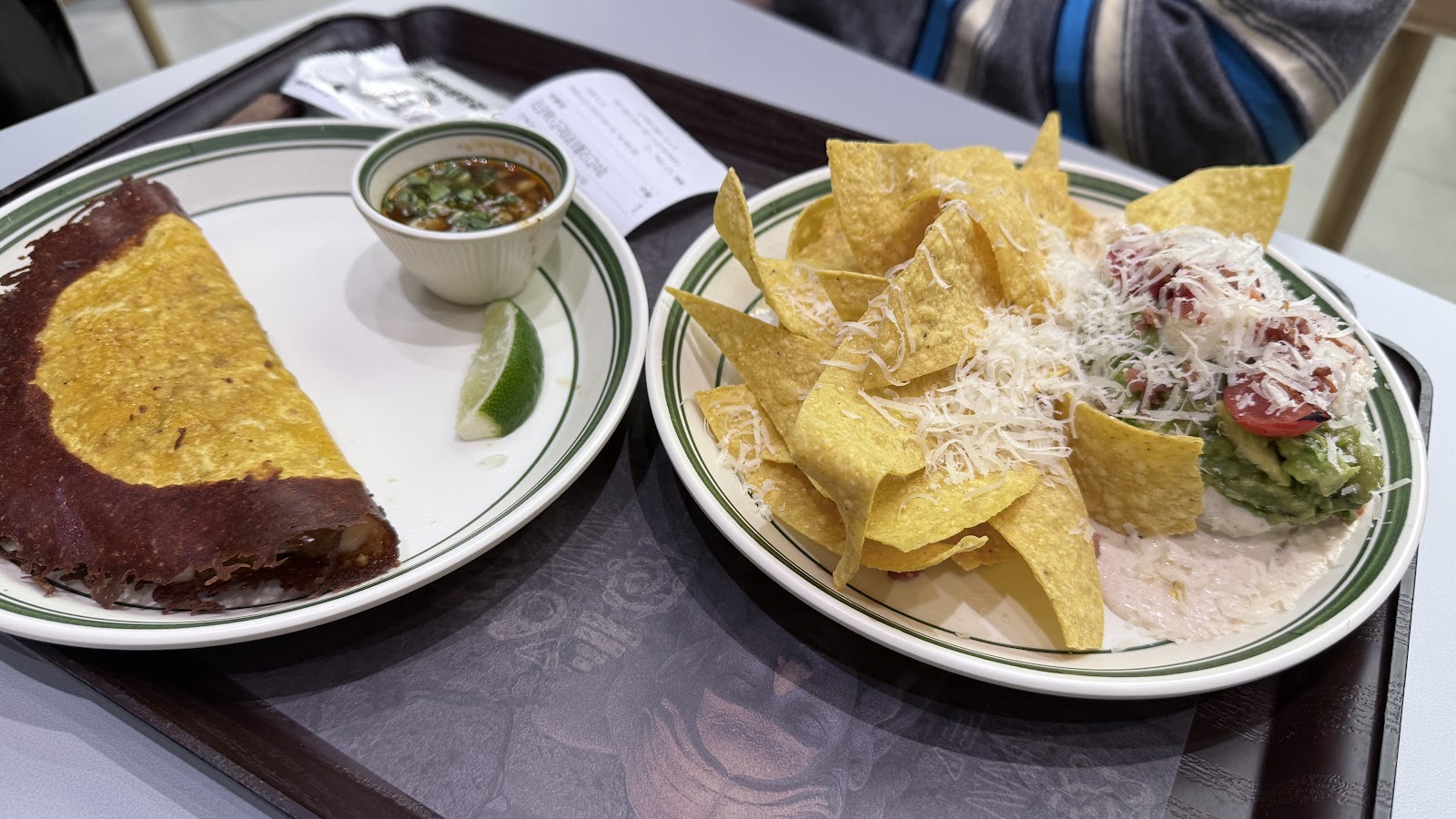 Food Court — Oficiais