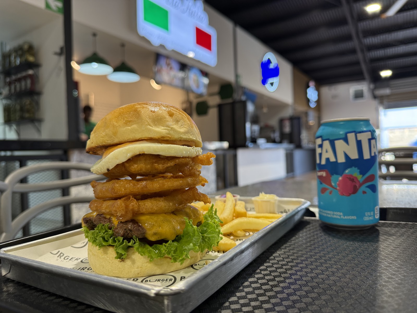Food Court — Oficiais