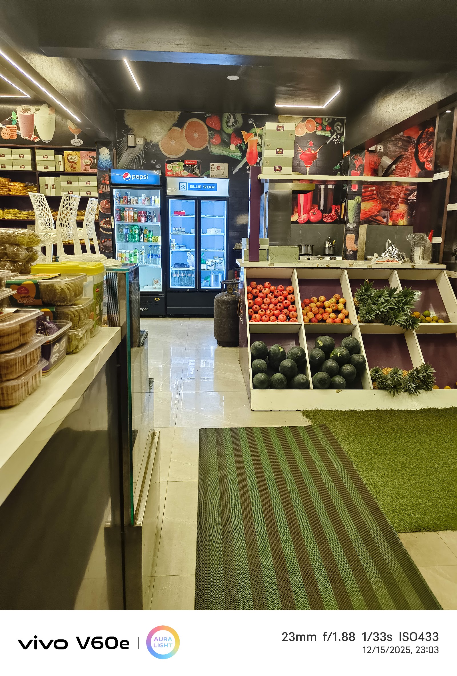 Food Court — Oficiais