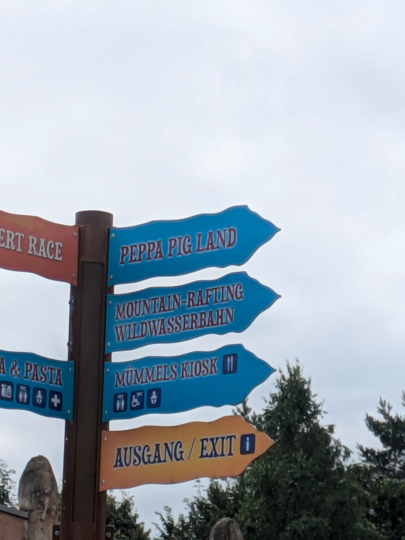 FRAU MÜMMELS KIOSK — Oficiais
