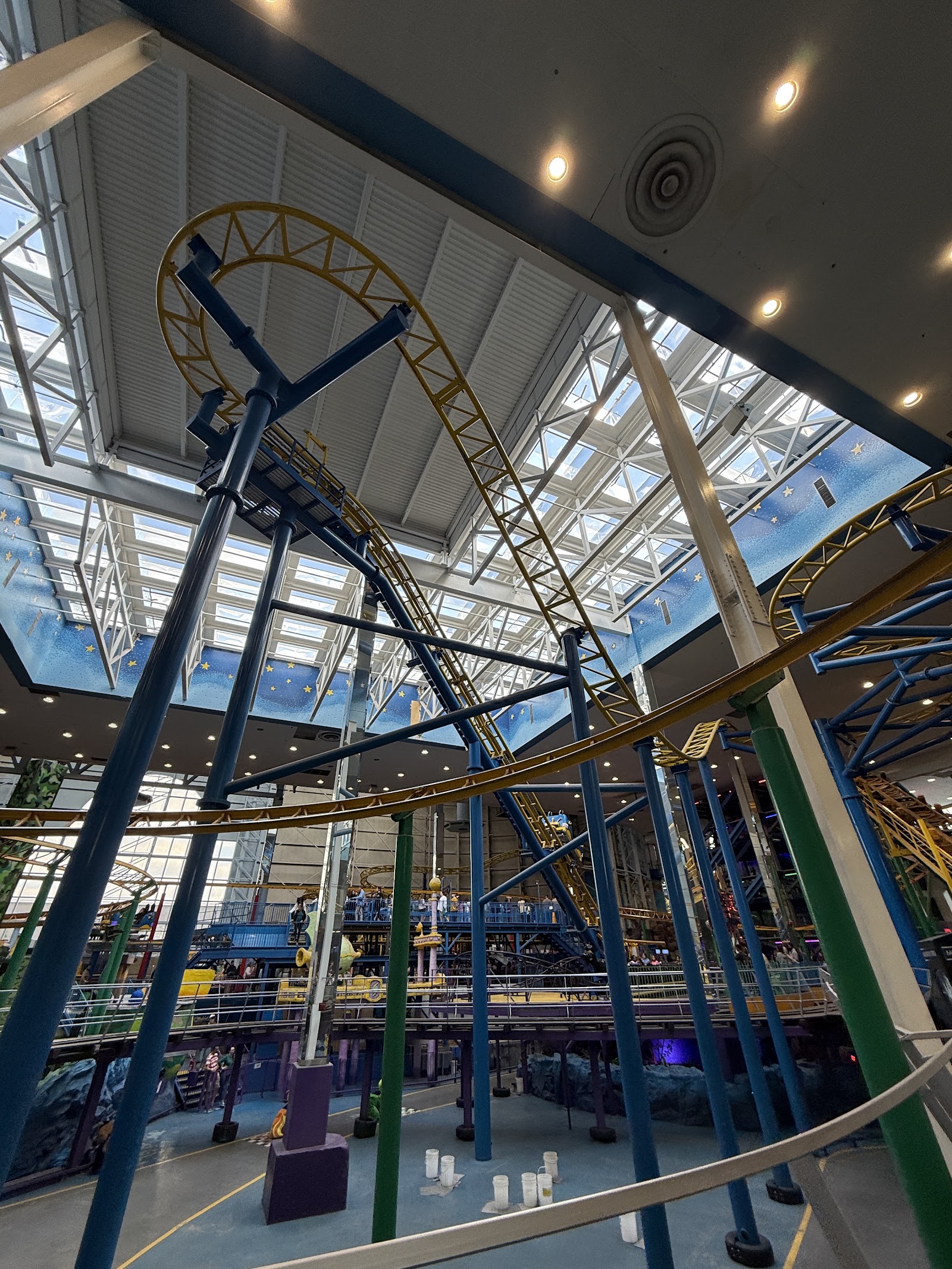 Galaxy Kids Play Area — Oficiais
