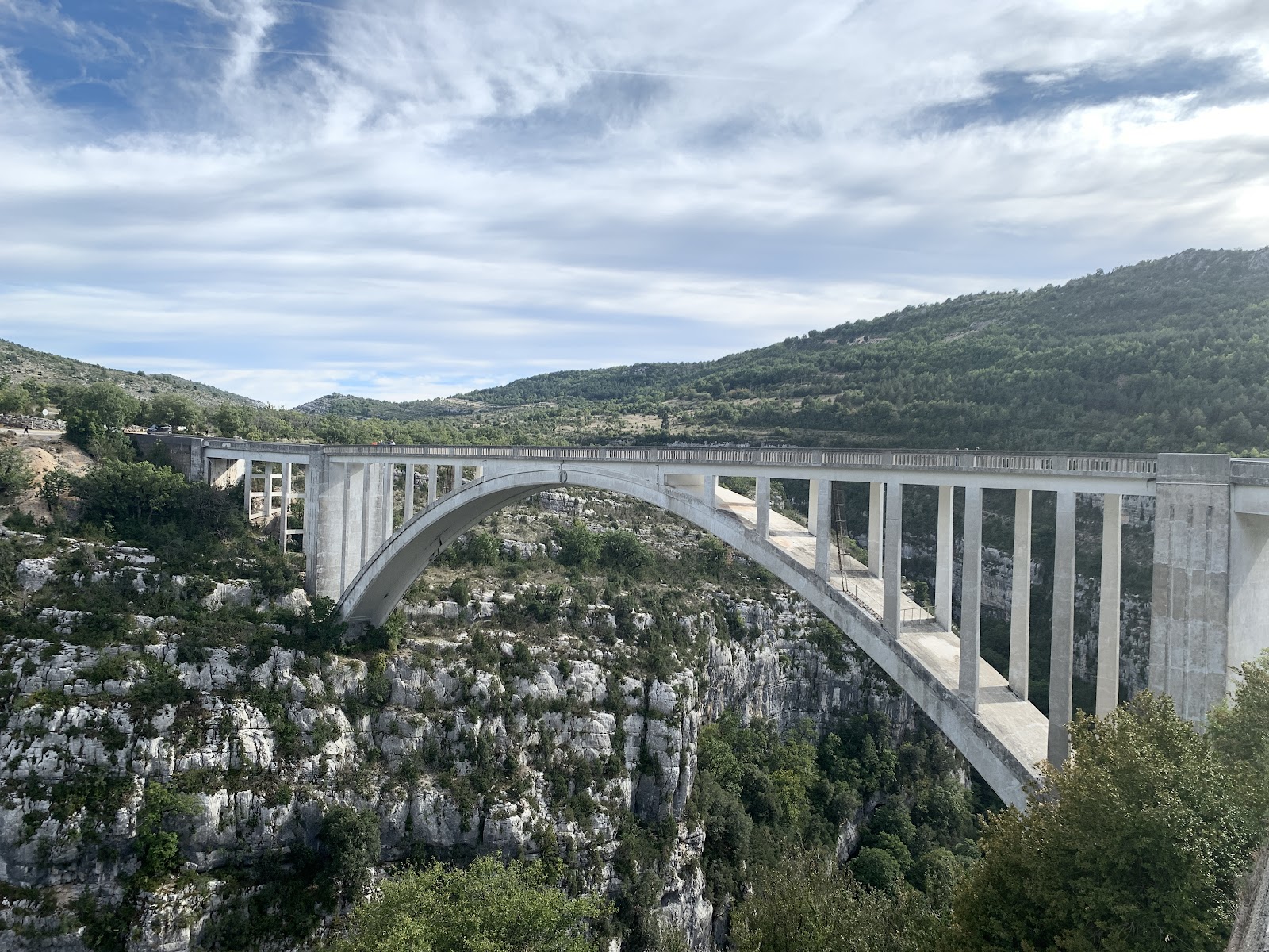 Garganta Verdon — Oficiais