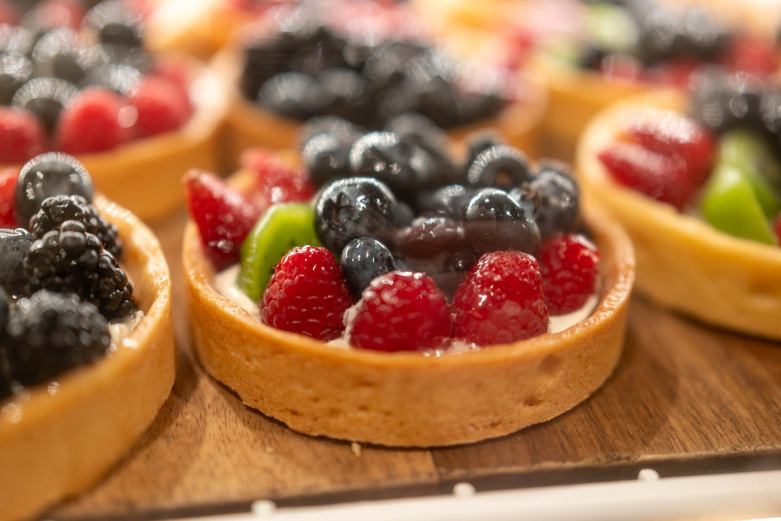 Ghost Town Bakery — Oficiais