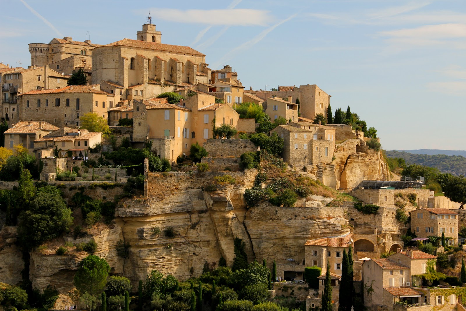 Gordes — Oficiais