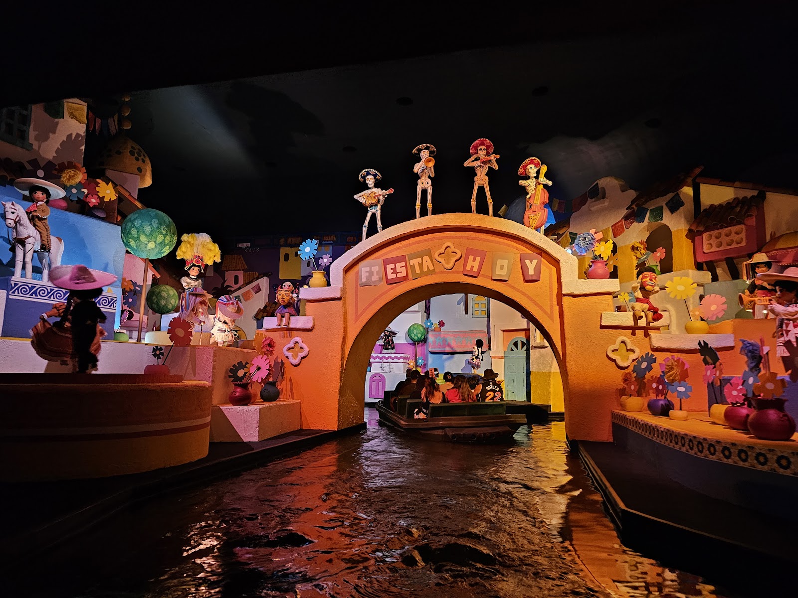 Gran Fiesta Tour Starring The Three Caballeros