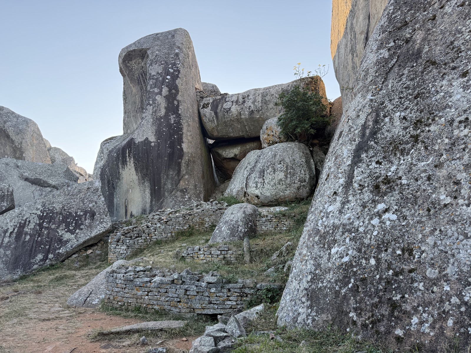 Great Zimbabwe National Monument — Oficiais
