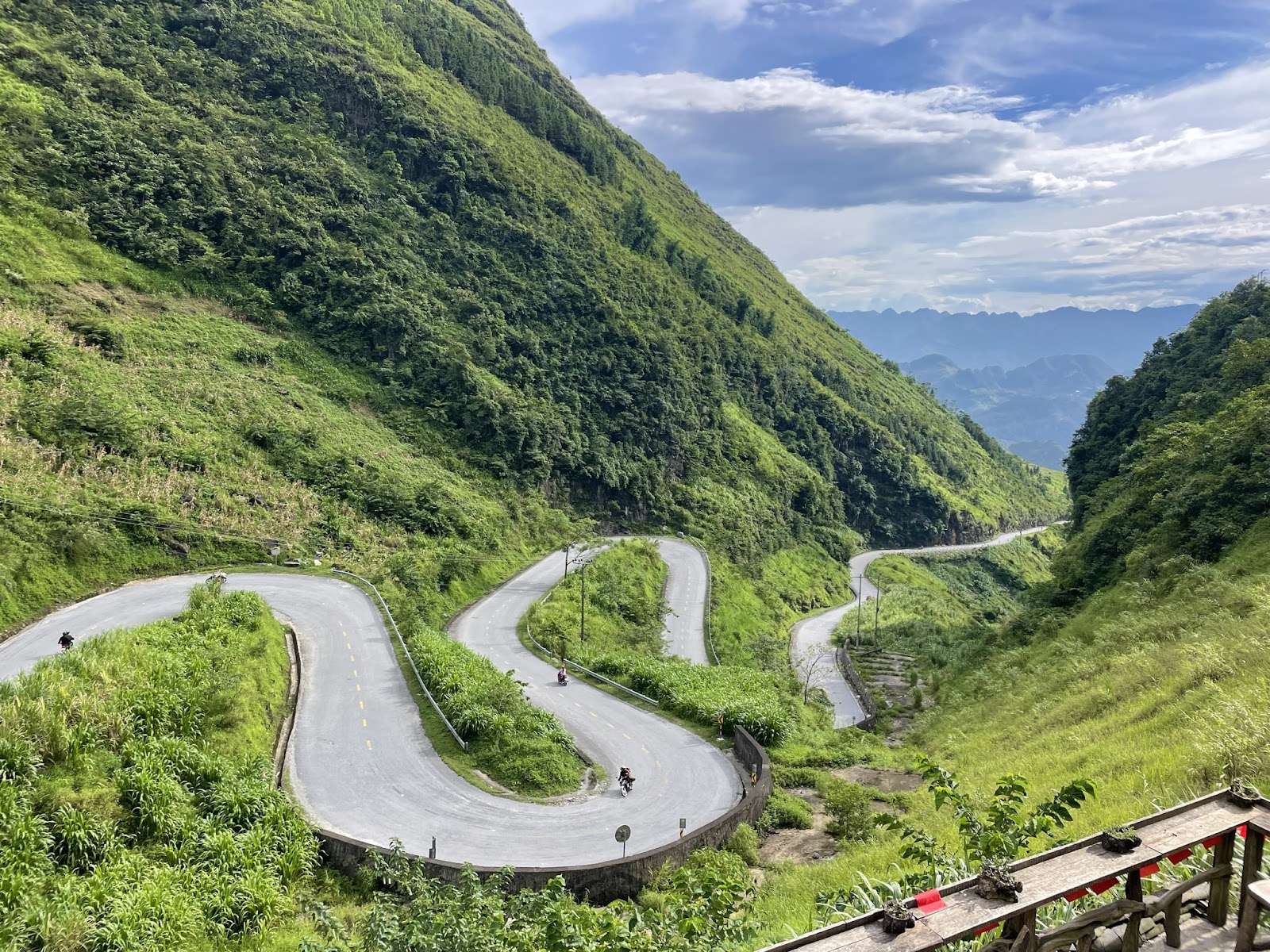Ha Giang Loop Tour by Cheers Hostel & Tours — Oficiais