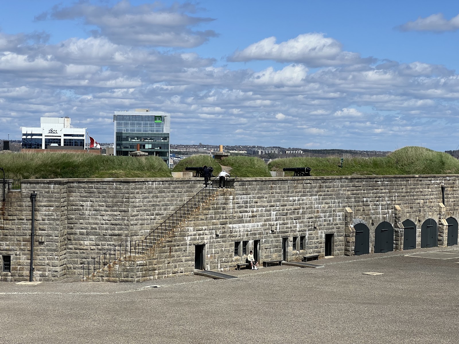 Halifax Citadel National Historic Site — Oficiais