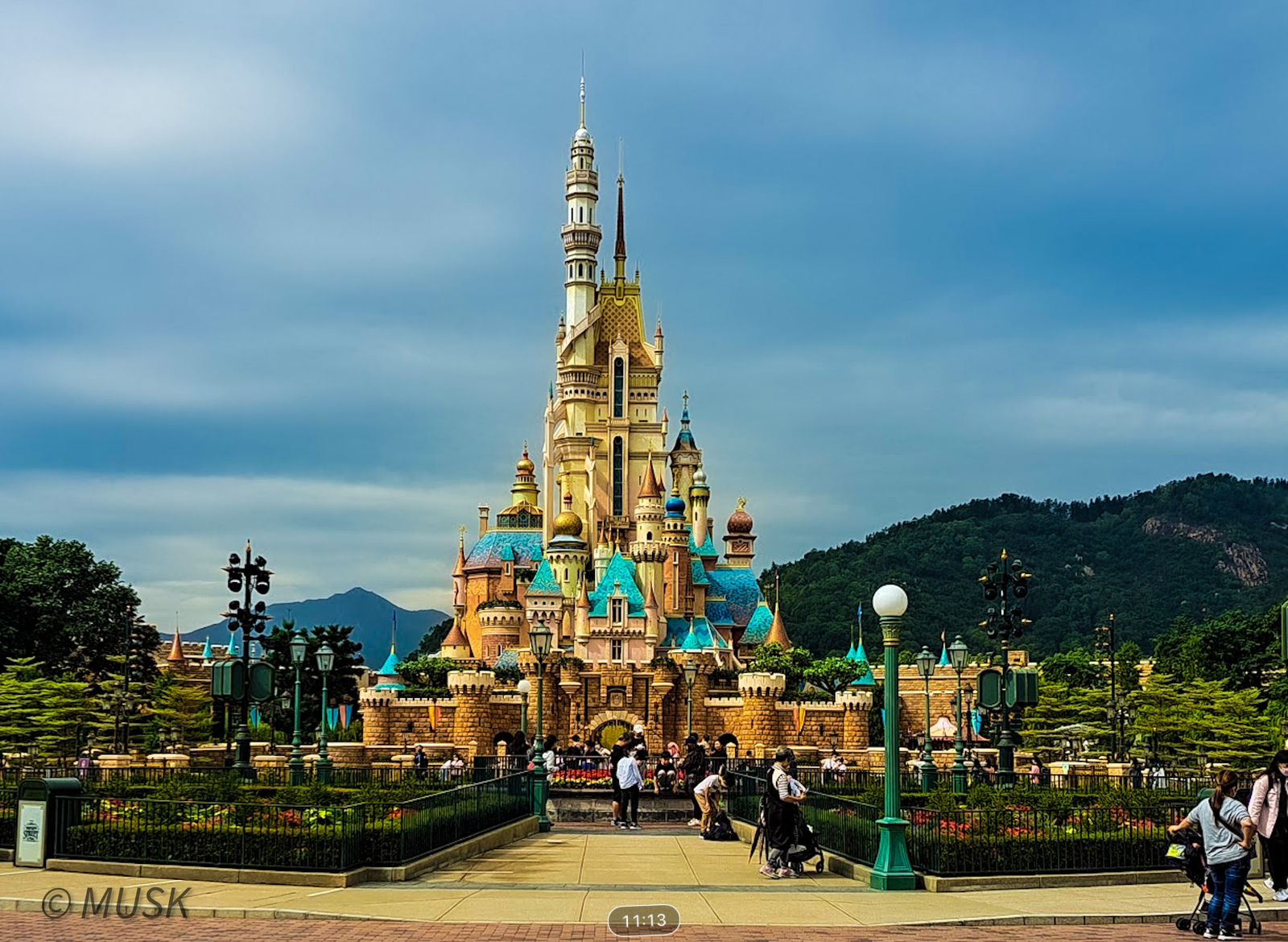 Hong Kong Disneyland Railroad — Oficiais