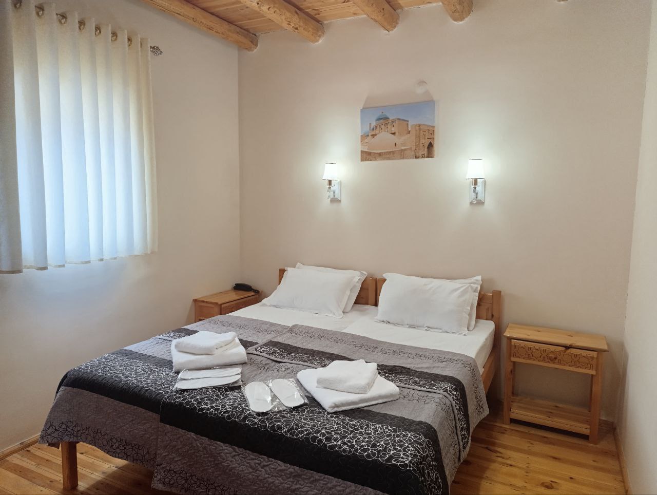 Hotel Old Town Khiva — Oficiais