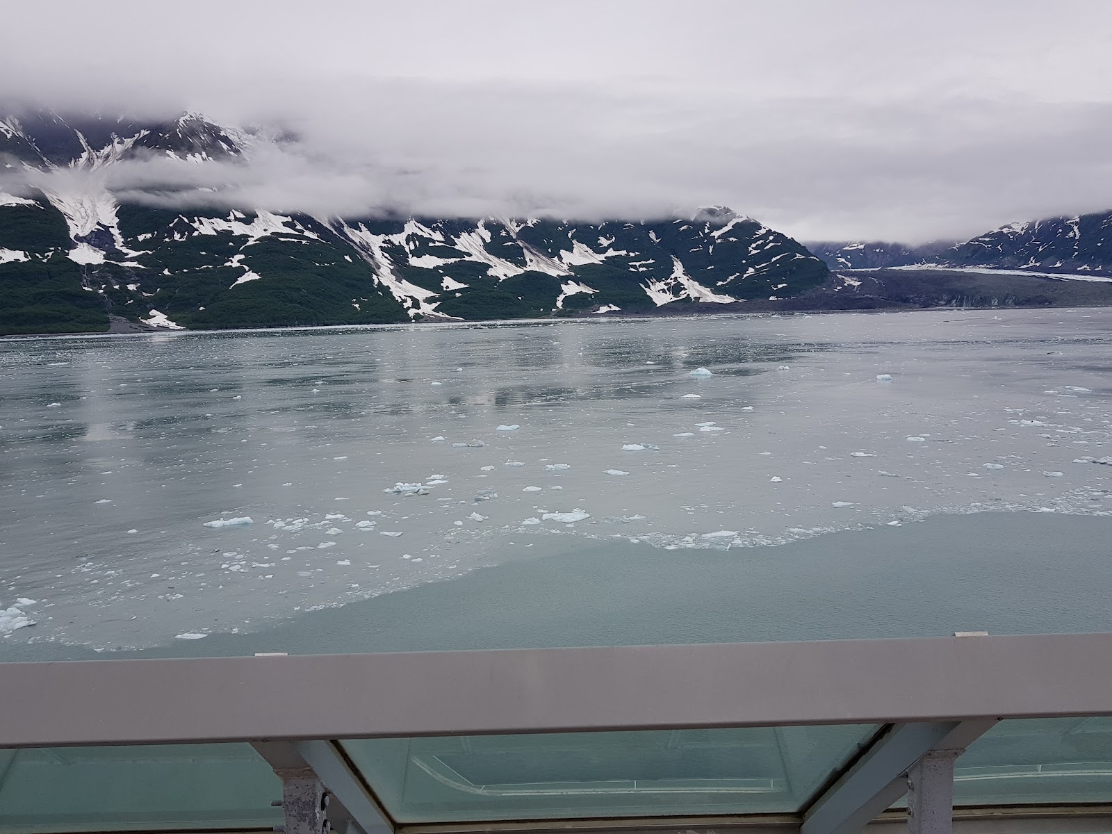 Hubbard Glacier — Oficiais