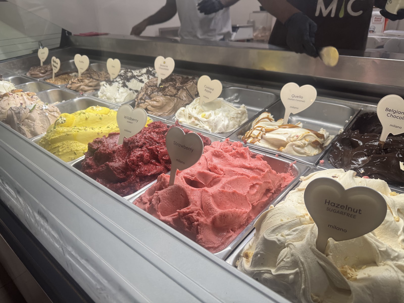 Ice Cream Parlour — Oficiais