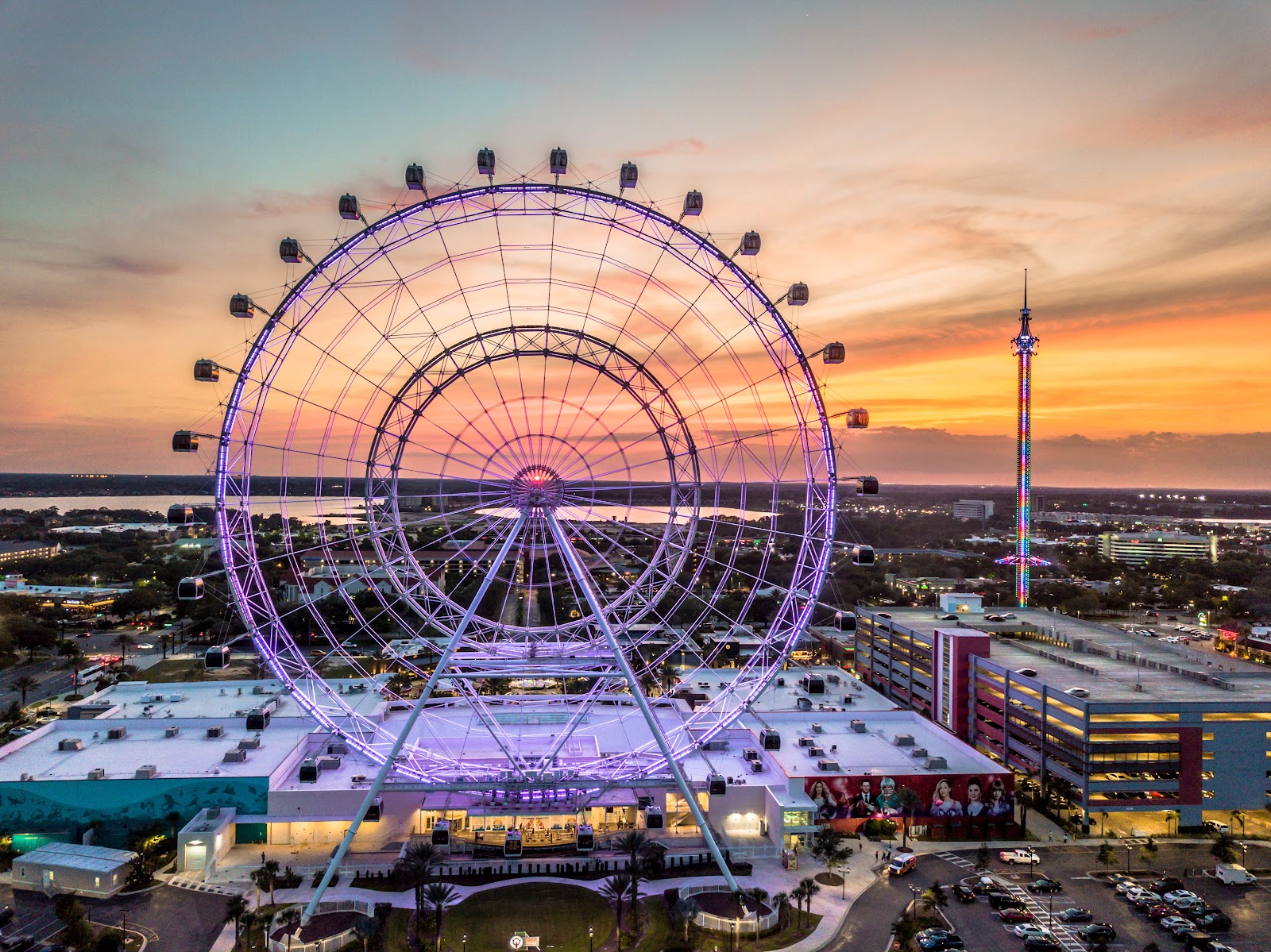 ICON Park — Oficiais