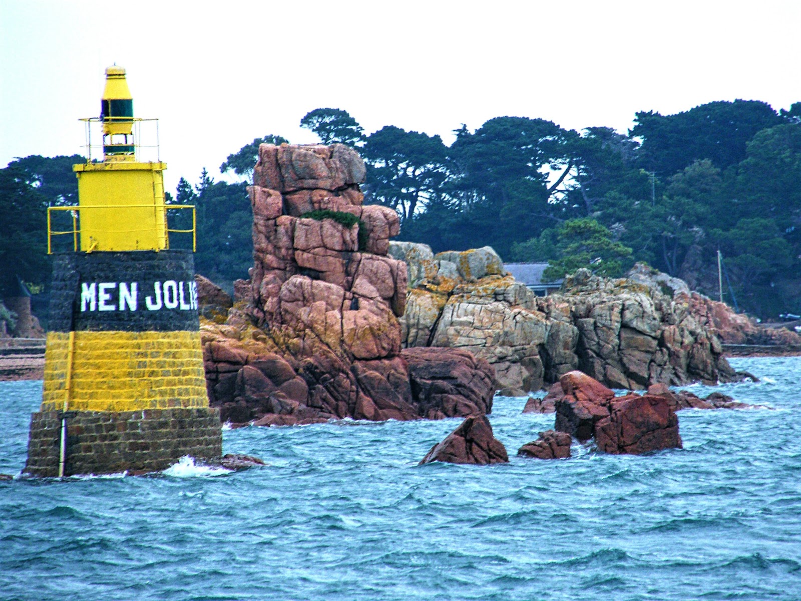 Île-de-Bréhat — Oficiais