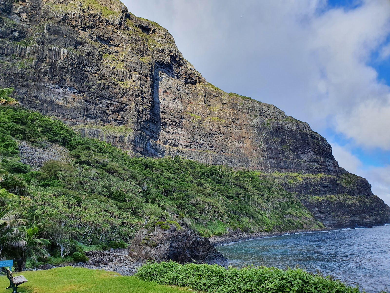 Ilha de Lord Howe — Oficiais