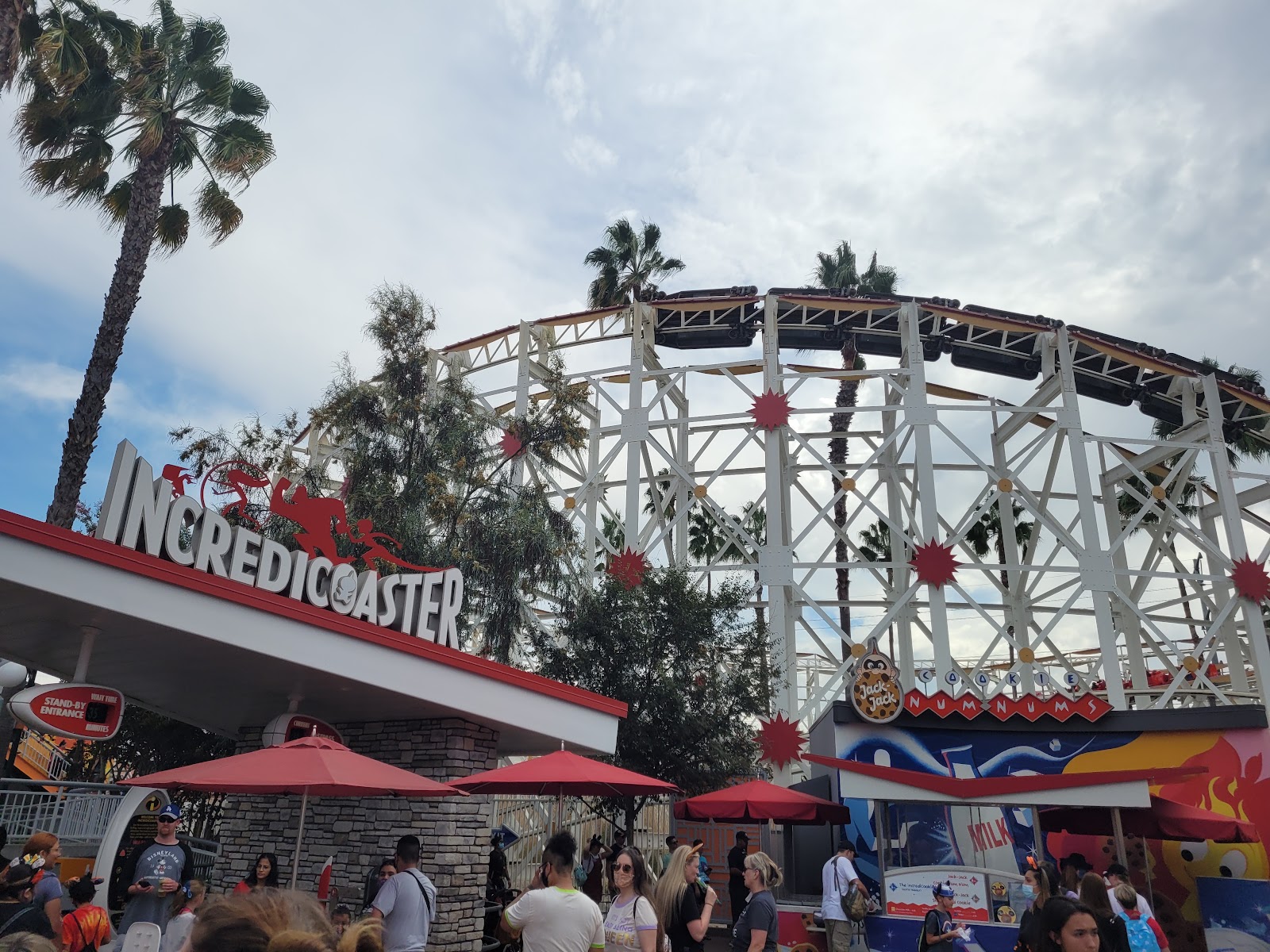Incredicoaster — Oficiais
