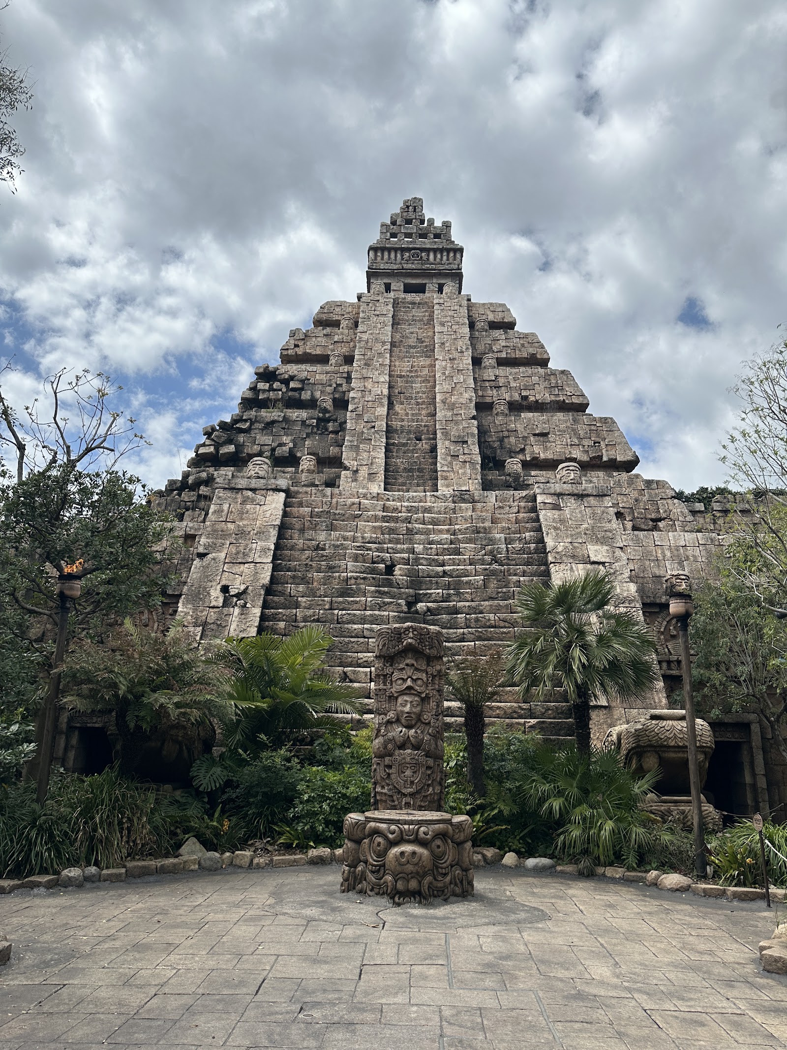 Indiana Jones Adventure: Temple of the Crystal Skull
