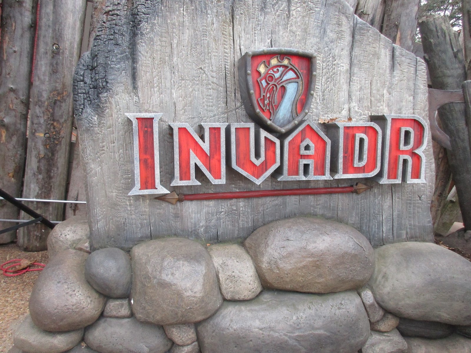 InvadR — Oficiais