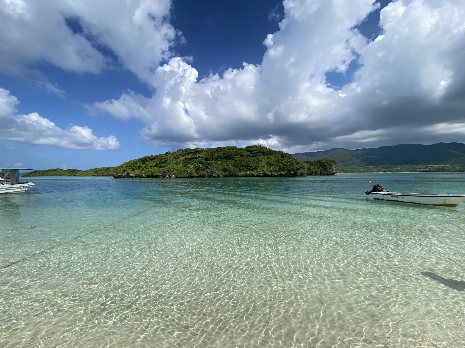 Ishigaki — Oficiais