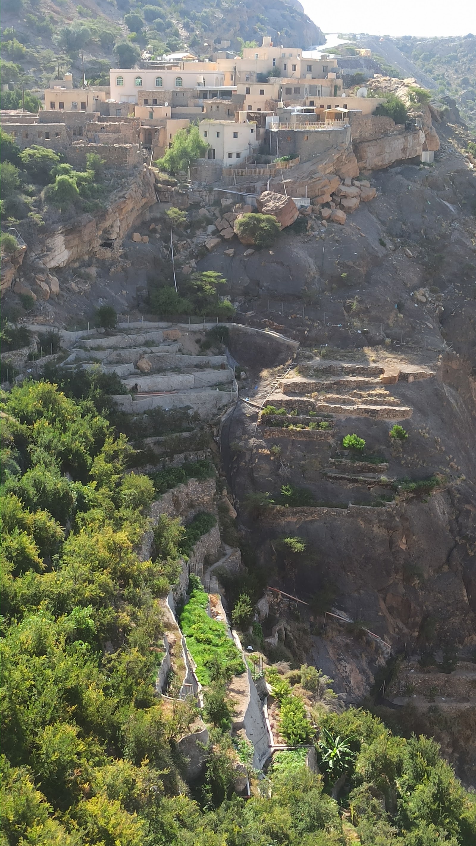Jebel Akhdar — Oficiais