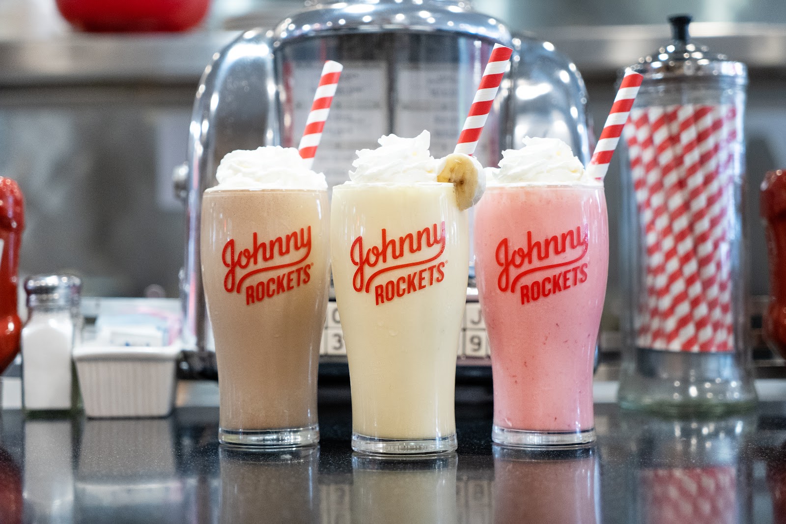 Johnny Rockets — Oficiais